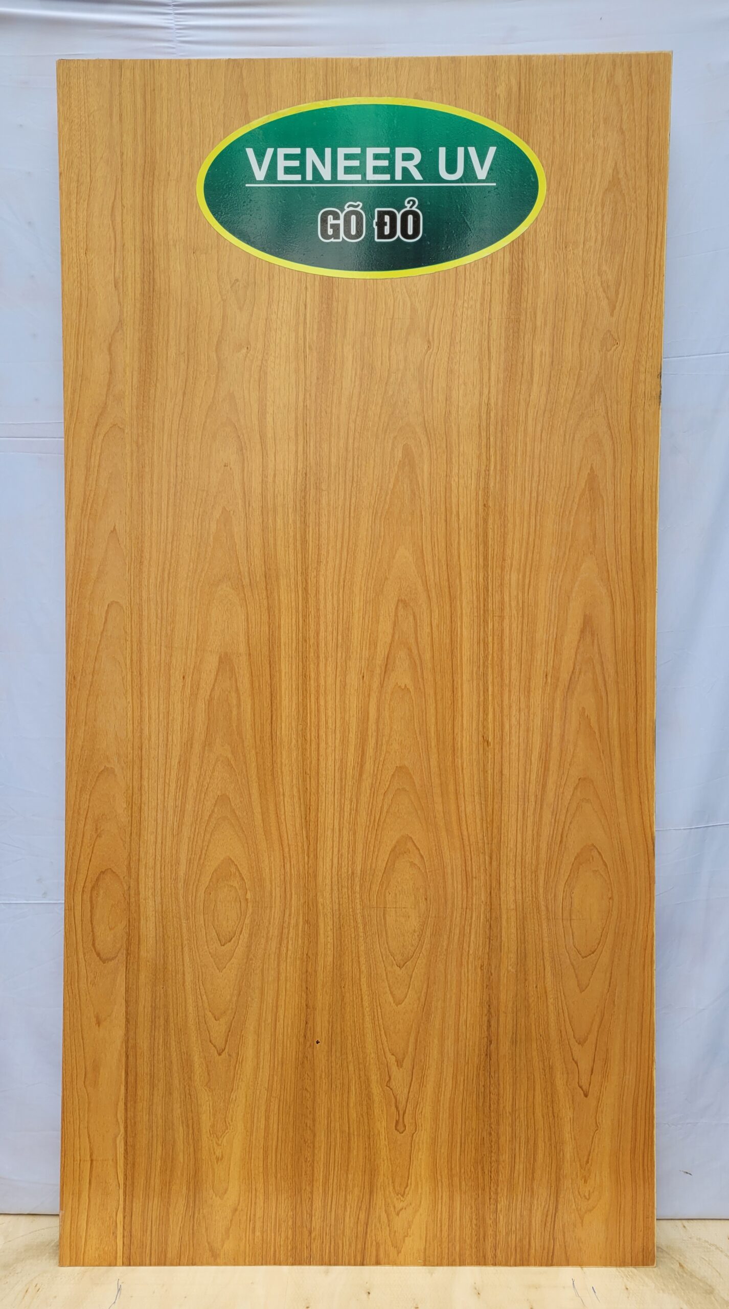 Veneer UV Gõ Đỏ